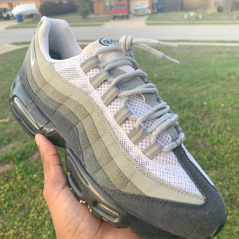 **LIMITED** Nike Air Max 2004 “Grey Gradient”